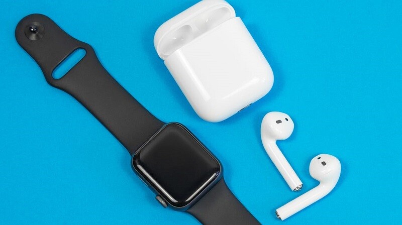 apple wearables domination